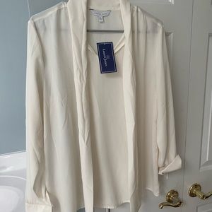 Lauren James NWT cream blouse